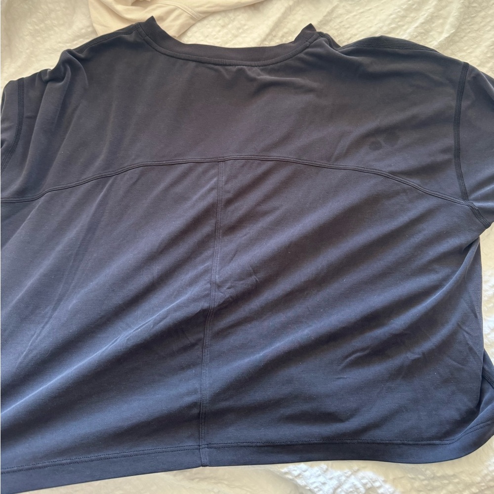 Lululemon At Ease Cropped top